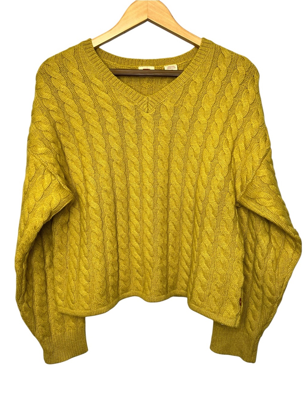 Levi's Wool Chunky Cable Knit V-Neck Sweater Mustard Small Boxy Cut Fall Retro